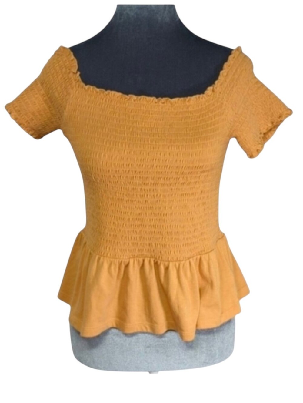 American Eagle Smocked Off the Shoulder Peplum Top Size Medium